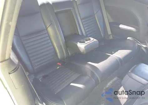 2011 Dodge Challenger R/T z USA, uszkodzony, nr VIN 2B3CJ5DT8BH575670